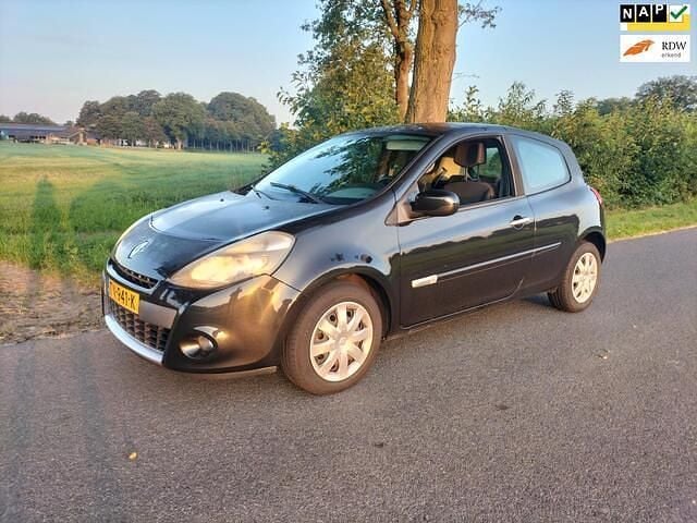 Zwart Gebruikt 2011 Renault Clio II Authentique Hatchback | € 1.550 (Eerlijke prijs) - Afbeelding 1/4