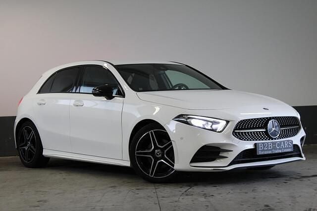 Wit Gebruikt 2019 Mercedes A200 Business Hatchback | € 18.400 (Eerlijke prijs) - Afbeelding 1/4