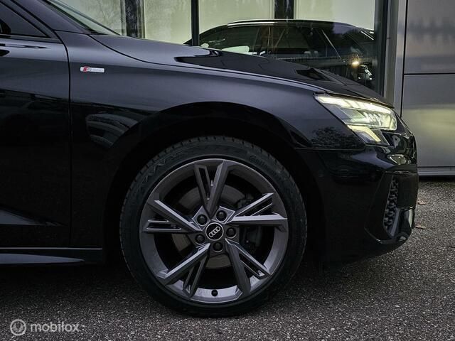 Occasion Audi A3 Sportback Black Edition 150 PK (110 kW) 2021 Zwart Hatchback