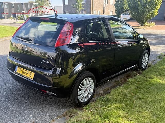 Occasion Fiat Grande Punto 78 PK (57 kW) 2008 Zwart Hatchback