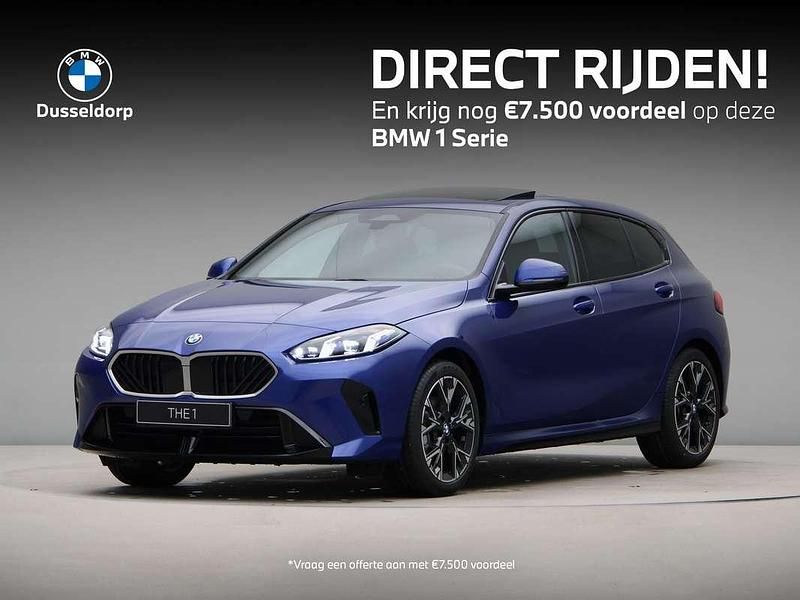 Blauw Nieuw 2025 BMW 120 M Sport Hatchback | € 53.184 (Goede deal) - Afbeelding 1/4