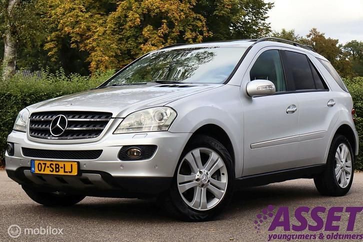 Gebruikt 2005 Mercedes ML500 SUV | € 14.995 - Afbeelding 1/4