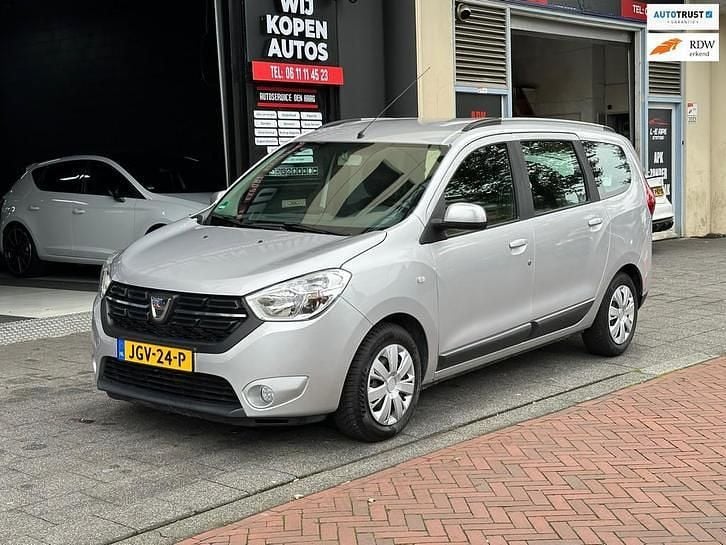 Occasion 2018 Dacia Lodgy Lauréate MPV | € 6.750 (Eerlijke prijs) - Afbeelding 1/4
