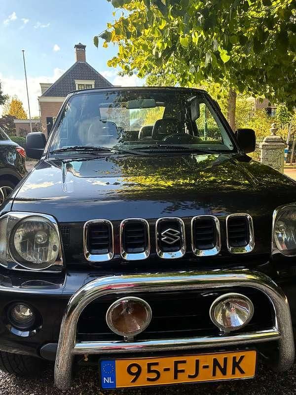 Occasion Suzuki Jimny 80 PK (58 kW) 2000 Zwart SUV
