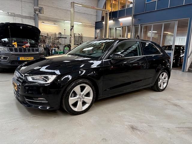 Occasion Audi A3 Ambition 123 PK (90 kW) 2012 Zwart Hatchback