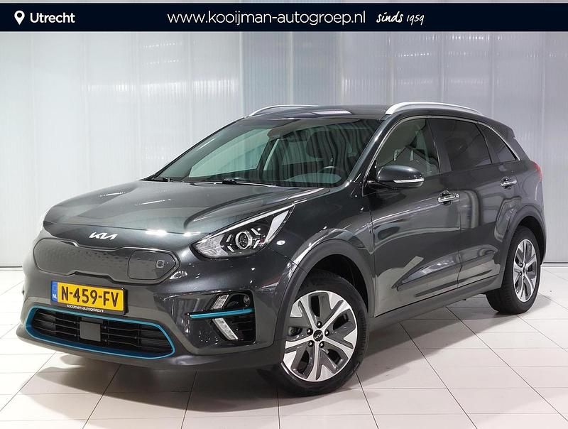 Grijs Occasion 2021 Kia e-Niro SUV | € 23.799 (Eerlijke prijs) - Afbeelding 1/4