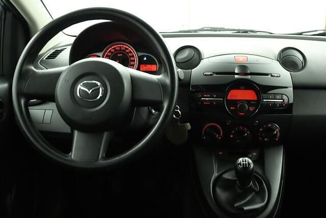 Occasion Mazda 2 75 PK (55 kW) 2010 Grijs Hatchback