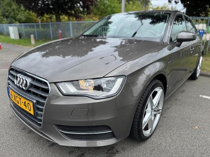 Occasion 2014 Audi A3 Attraction | € 9.900 (Super prijs) - Afbeelding 1/4