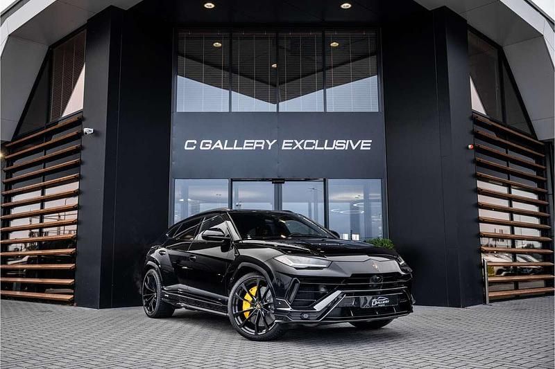 Zwart Gebruikt 2023 Lamborghini Urus SUV | € 328.995 - Afbeelding 1/4