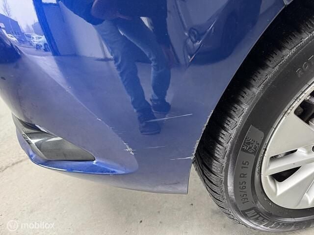 Occasion Toyota Auris 2018 Blauw (metallic) Hatchback