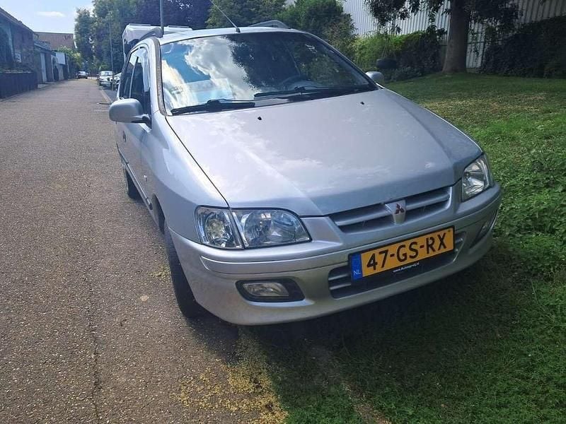 Zilver Gebruikt 2001 Mitsubishi Space Star MPV | € 978 (Eerlijke prijs) - Afbeelding 1/4