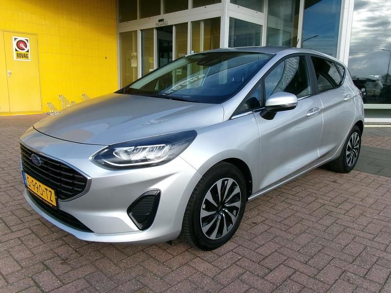 Hatchback Occasion 2022 Ford Fiesta Titanium Hatchback | € 18.990 (Iets duurder) - Afbeelding 1/4