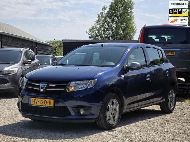 Blauw Gebruikt 2016 Dacia Sandero Anniversary Hatchback | € 5.949 (Eerlijke prijs) - Afbeelding 1/4