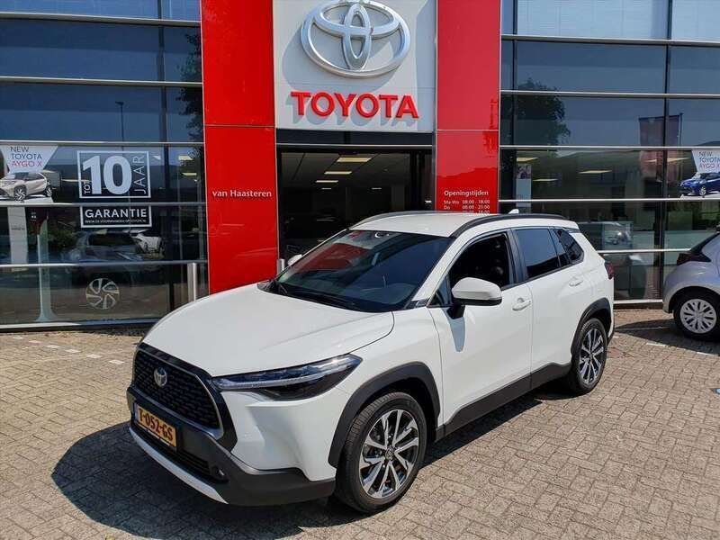 Wit Gebruikt 2023 Toyota Corolla Cross Edition SUV | € 35.351 (Eerlijke prijs) - Afbeelding 1/4