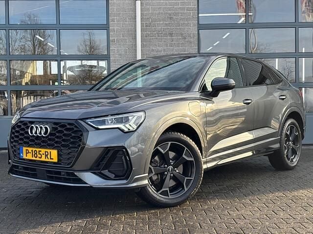Grijs Occasion 2022 Audi Q3 Sportback S-Line SUV | € 35.850 (Goede deal) - Afbeelding 1/4