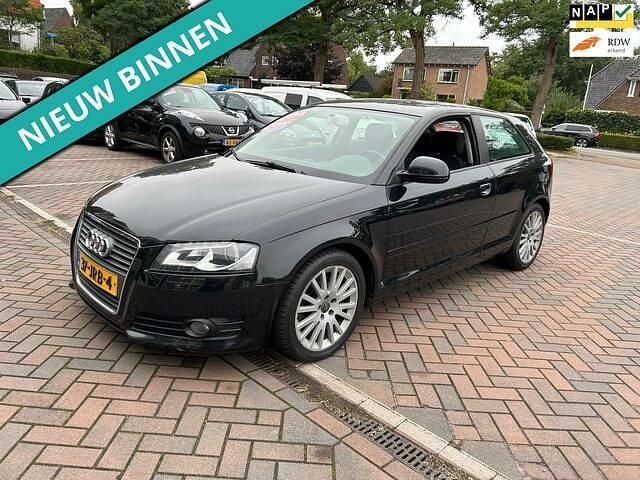 Zwart Gebruikt 2009 Audi A3 Ambition Hatchback | € 3.699 (Super prijs) - Afbeelding 1/4