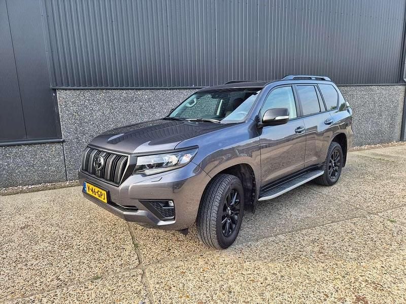 Grijs Gebruikt 2024 Toyota Land Cruiser SUV | € 62.500 - Afbeelding 1/4