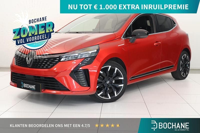 Rood Gebruikt 2024 Renault Clio V Techno Hatchback | € 21.735 (Iets duurder) - Afbeelding 1/2