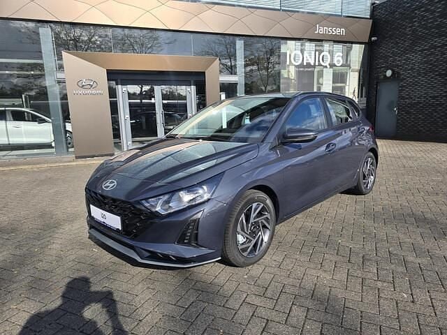 Grijs Nieuw 2025 Hyundai i20 Comfort Hatchback | € 24.950 (Eerlijke prijs) - Afbeelding 1/4
