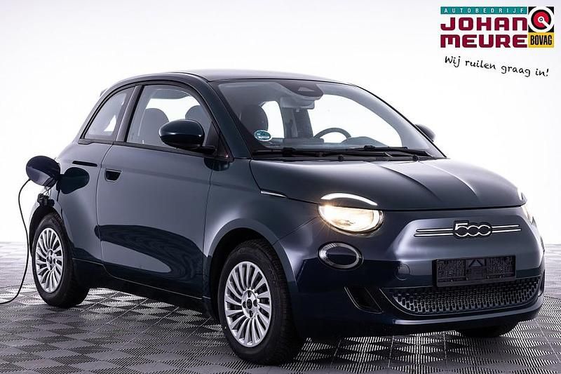 Blauw Gebruikt 2023 Fiat 500e Urban Hatchback | € 17.900 (Goede deal) - Afbeelding 1/4