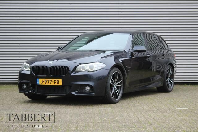 Zwart Gebruikt 2014 BMW 530 Executive Stationwagen | € 12.750 (Goede deal) - Afbeelding 1/4
