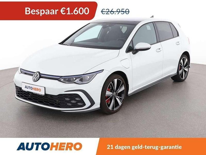 Wit Gebruikt 2021 VW Golf VIII GTE Hatchback | € 25.549 (Eerlijke prijs) - Afbeelding 1/3