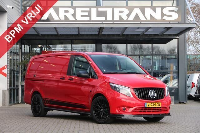 Rood Gebruikt 2020 Mercedes Vito Edition MPV | € 27.950 (Eerlijke prijs) - Afbeelding 1/4