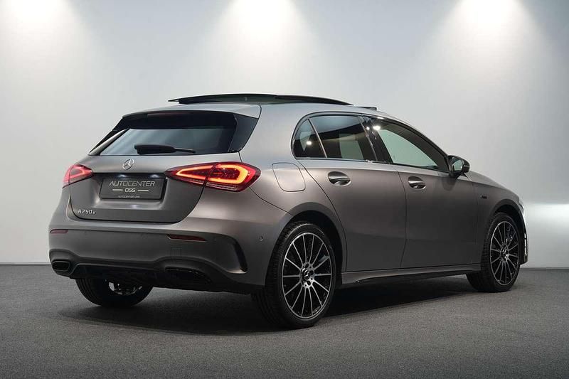 Occasion Mercedes A250 AMG 218 PK (160 kW) 2020 Grijs (mat) Hatchback