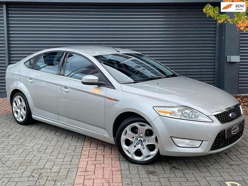 Grijs Gebruikt 2008 Ford Mondeo Ghia Hatchback | € 4.250 (Eerlijke prijs) - Afbeelding 1/4