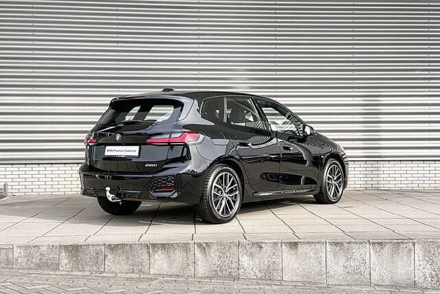Occasion BMW 220 M Sport 170 PK (125 kW) 2023 Zwart (metallic) Stationwagen