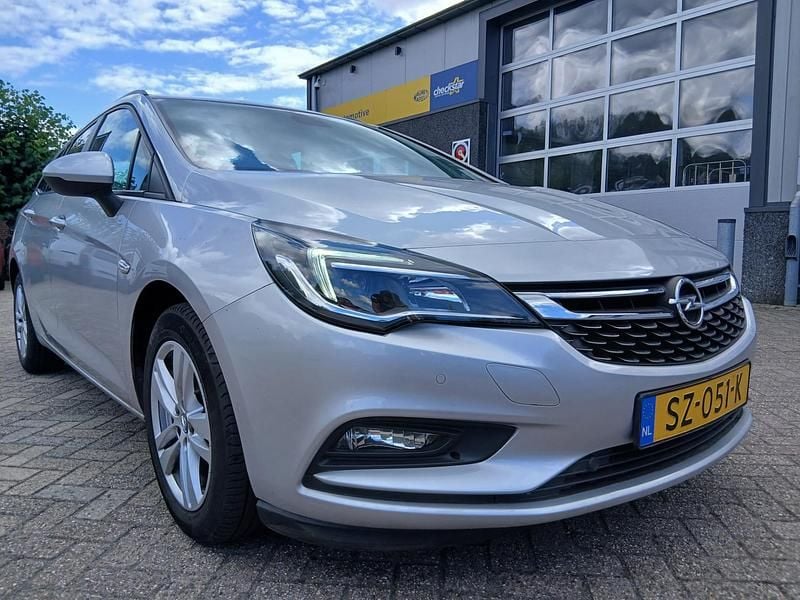Occasion Opel Astra Innovation 105 PK (77 kW) 2017 Grijs Stationwagen