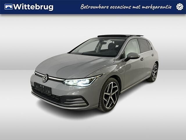 Grijs Occasion 2021 VW Golf VIII Style Hatchback | € 27.450 (Eerlijke prijs) - Afbeelding 1/2