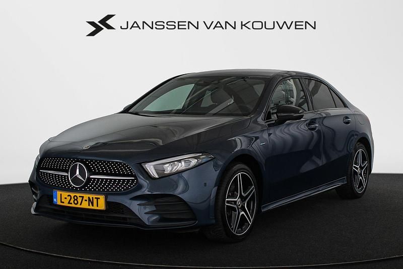 Occasion Mercedes A250 Business 218 PK (160 kW) 2021 Blauw Sedan