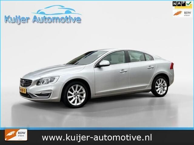 Grijs Gebruikt 2015 Volvo S60 Summum Sedan | € 11.945 (Eerlijke prijs) - Afbeelding 1/4