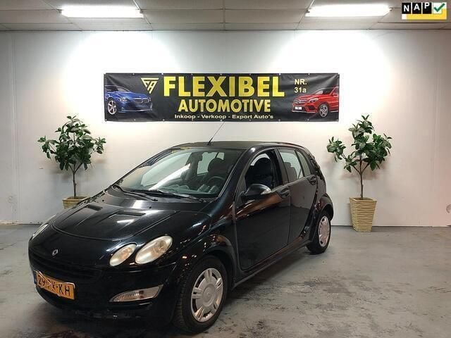 Zwart Gebruikt 2005 Smart ForFour Hatchback | € 1.490 (Eerlijke prijs) - Afbeelding 1/4