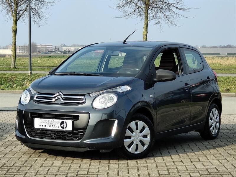 Grijs, metallic lak Gebruikt 2016 Citroën C1 Shine Hatchback | € 10.950 (Iets duurder) - Afbeelding 1/4