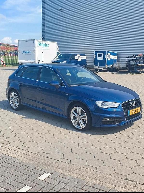 Gebruikt 2015 Audi A3 Sportback g-tron Hatchback | € 10.900 (Iets duurder) - Afbeelding 1/4