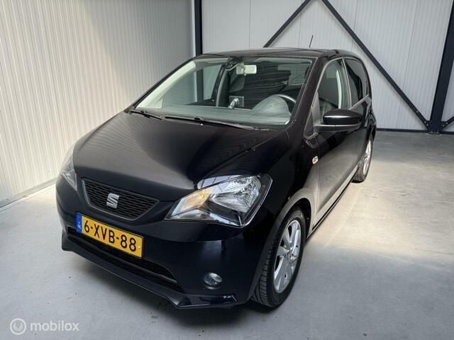 Zwart Gebruikt 2015 Seat Mii Sport Hatchback | € 6.600 (Eerlijke prijs) - Afbeelding 1/4