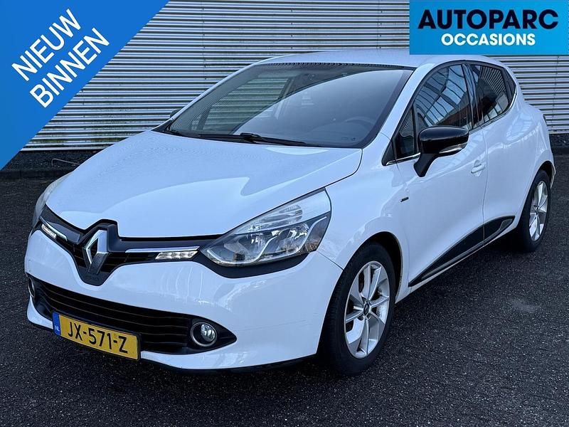 Wit Occasion 2016 Renault Clio IV LIMITED Hatchback | € 5.899 (Eerlijke prijs) - Afbeelding 1/4