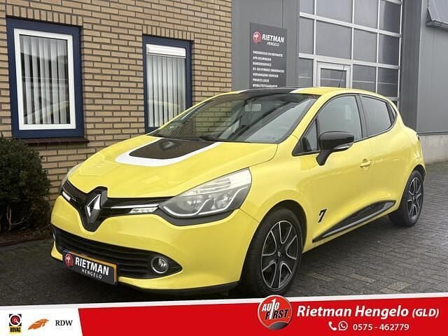 Geel Occasion 2012 Renault Clio IV Dynamique Hatchback | € 3.950 (Eerlijke prijs) - Afbeelding 1/4