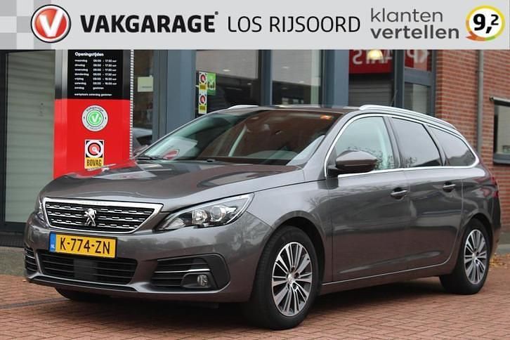 Grijs (metallic) Occasion 2021 Peugeot 308 SW Allure Stationwagen | € 11.990 (Super prijs) - Afbeelding 1/4