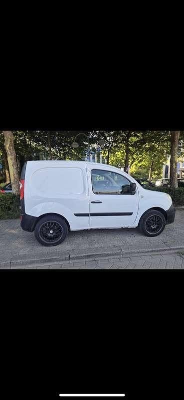 Gebruikt 2010 Renault Kangoo MPV | € 2.650 (Eerlijke prijs) - Afbeelding 1/3