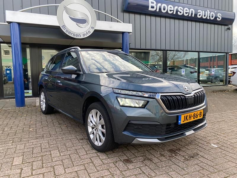Grijs Gebruikt 2021 Skoda Kamiq Style SUV | € 18.745 (Eerlijke prijs) - Afbeelding 1/4