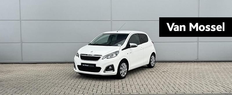 Wit Gebruikt 2020 Peugeot 108 Style Hatchback | € 10.735 (Eerlijke prijs) - Afbeelding 1/3