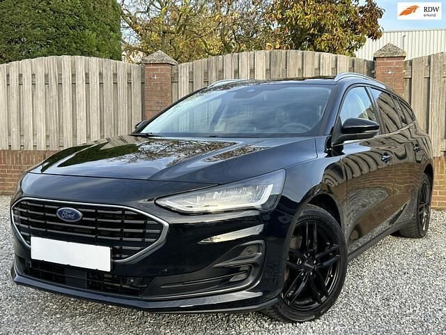 Zwart (metallic) Occasion 2022 Ford Focus Business Edition Stationwagen | € 15.950 (Super prijs) - Afbeelding 1/4