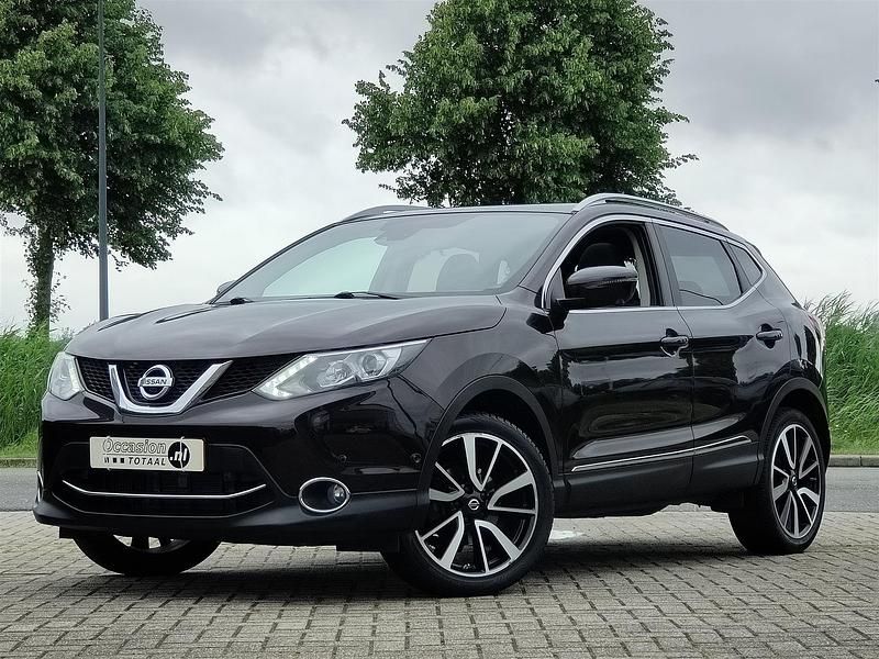 Paars Gebruikt 2015 Nissan Qashqai 360º SUV | € 15.950 (Duur) - Afbeelding 1/4