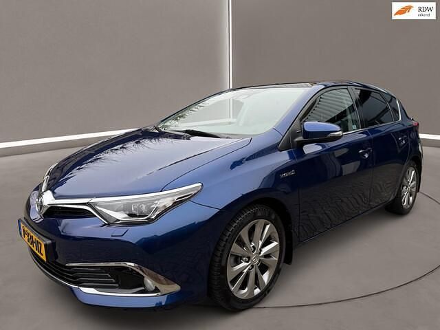 Blauw Occasion 2018 Toyota Auris Executive Hatchback | € 15.950 (Eerlijke prijs) - Afbeelding 1/4