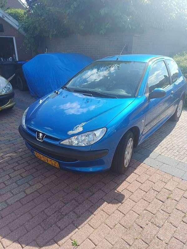 Blauw Gebruikt 2006 Peugeot 206 Hatchback | € 800 (Goede deal) - Afbeelding 1/4