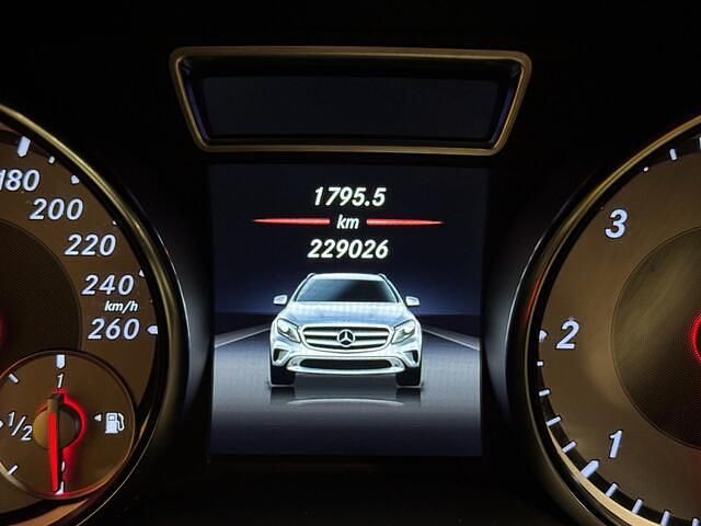 Occasion Mercedes GLA200 AMG 136 PK (100 kW) 2015 Zwart SUV