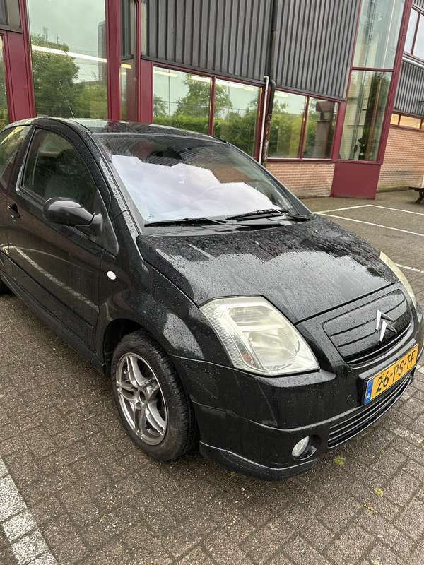 Zwart Gebruikt 2004 Citroën C2 VTR Sport Hatchback | € 850 (Eerlijke prijs) - Afbeelding 1/4